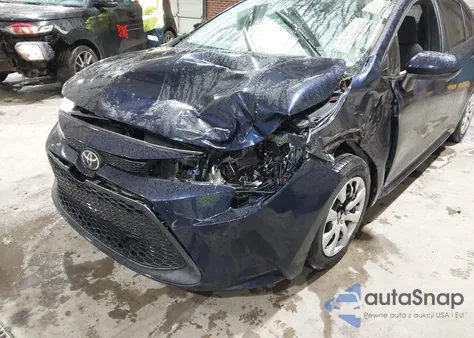 2021 Toyota Corolla Le z USA, uszkodzony, nr VIN 5YFEPMAE3MP173882